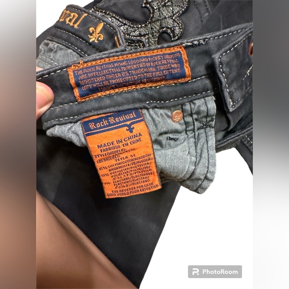 Gently Used Rock Revival Teyla (Buckle) Skinny Stretch Woman’s 26” Jeans - Picture 8 of 16